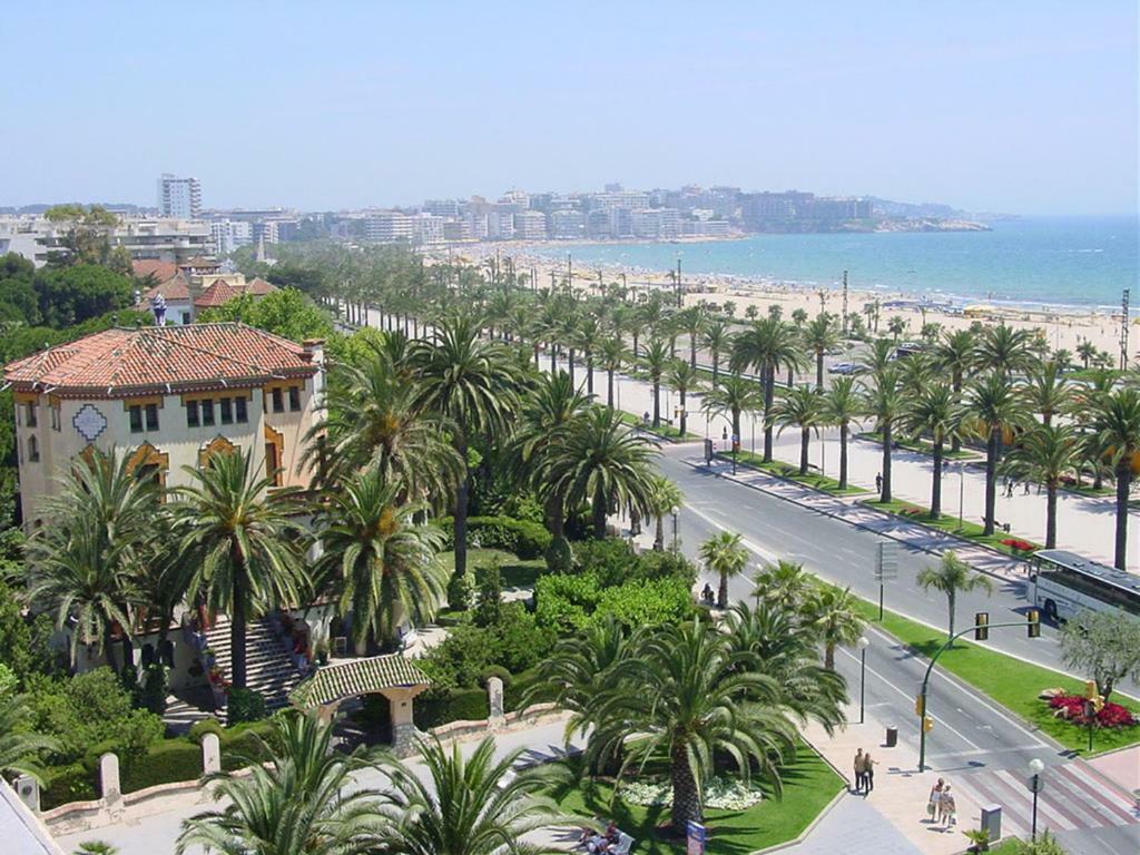Apartamento Playa Llevant Mejor Zona Салоу Экстерьер фото